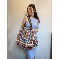 Concentric Granny Squares Tote Bag